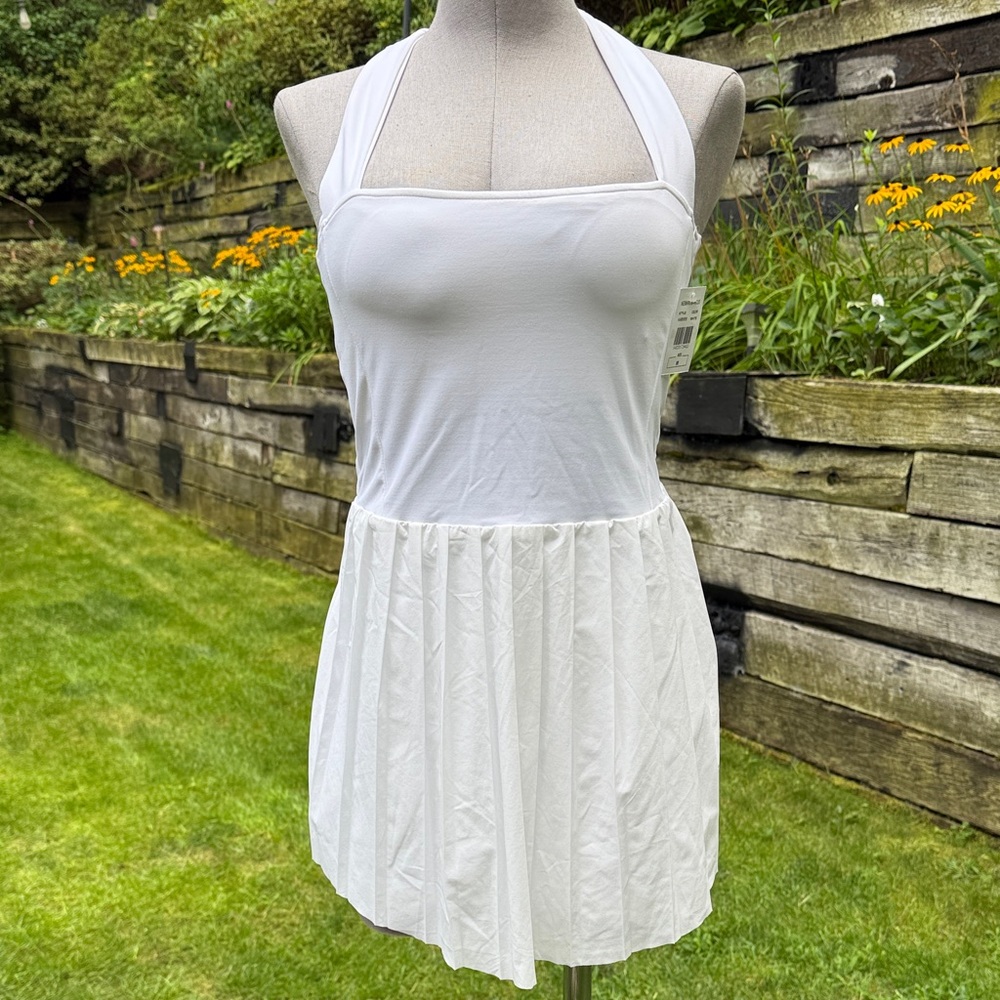 Neiman Marcus Elegant White Halter Dress